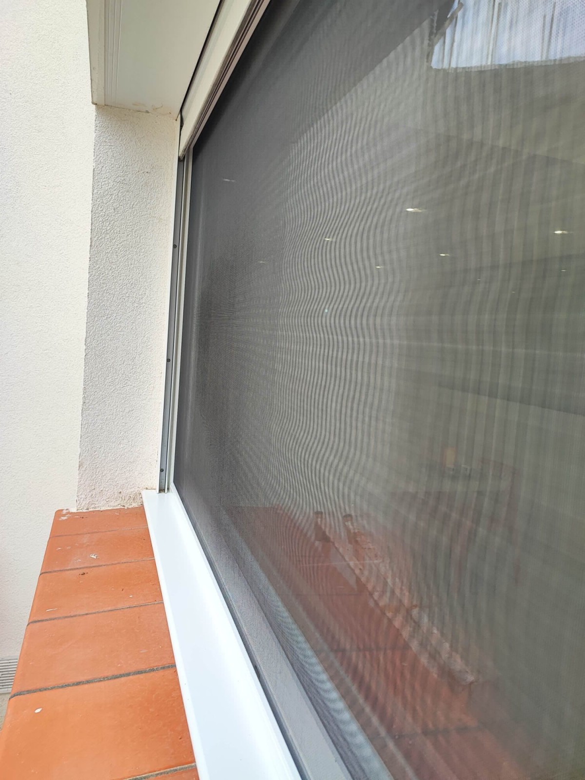 Installation de moustiquaires sur-mesure pour vos fenêtres afin de laisser les moustiques à l'extérieur à L'Union proche de Toulouse