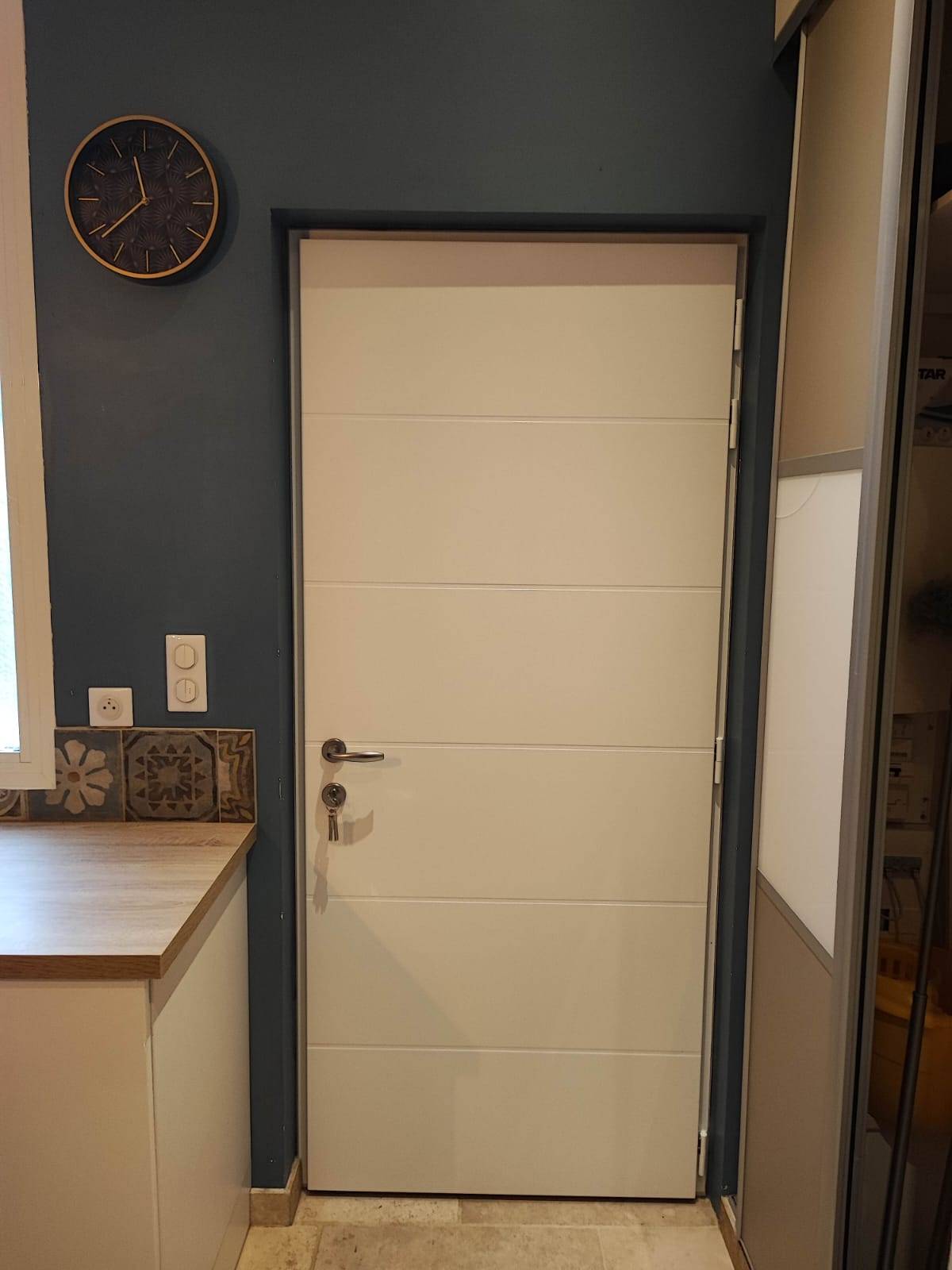 INSTALLATION D'UNE PORTE D'ENTREE EN ALUMINIUM EURADIF MODELE LILAS SUR TOULOUSE