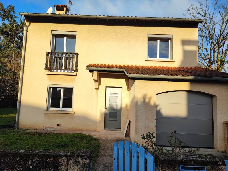 Harmonisation de façade : nos conseils d'experts pour accorder porte de garage et entrée (Gris Anthracite RAL 7016)