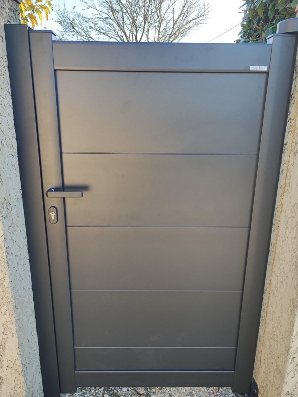 Installation de Portillon Aluminium Kostum à Bruguières : Devis et Pose sur Mesure
