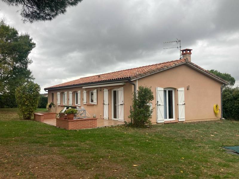 Volets coulissants persiennes à lames orientables installation sur-mesure à Vacquiers (31340) Toulouse