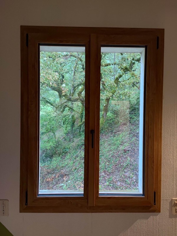 Remplacement de fenêtres anciennes par des fenêtres PVC à haute performance énergétique à L'Union proche de Balma