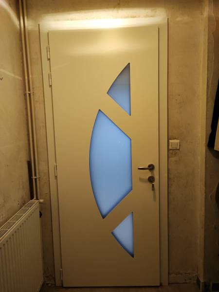 Vente et pose d'une porte d'entre en alu sur la commune de Castelginest