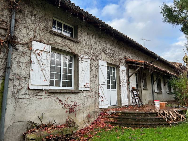 Entreprise pour remplacement des menuiseries, portes et fenêtres, d’une chambre d’hôtes à toulouse